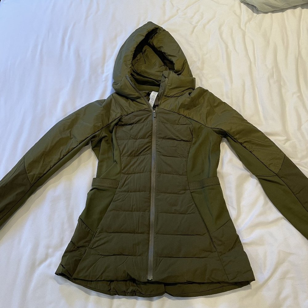 Lululemon Down for It All Jacket Size 6